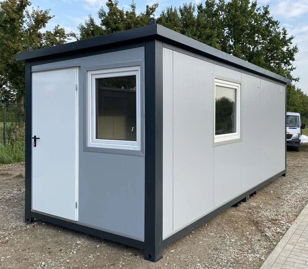 Büroinhalt 6,00 x 2,40 m