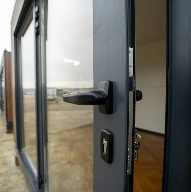 Neuer 4x3 Meter Bürocontainer