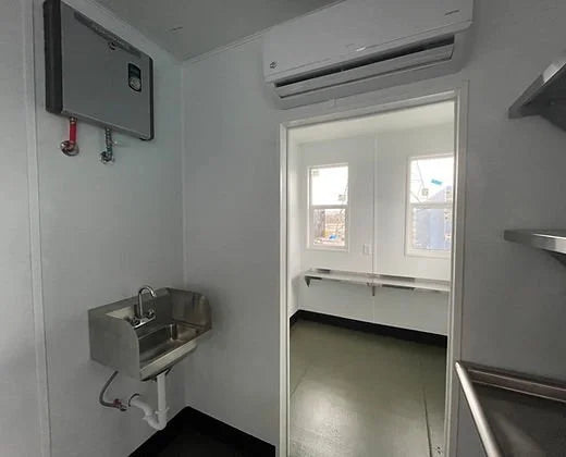 Containerbar ausgestattet mit 40 Fuß