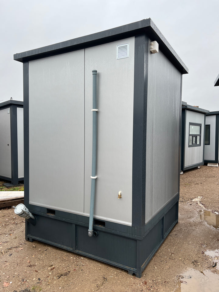 Sanitärbehälter 2,00 x 2,00 Toilette, Waschbecken mit Dusche